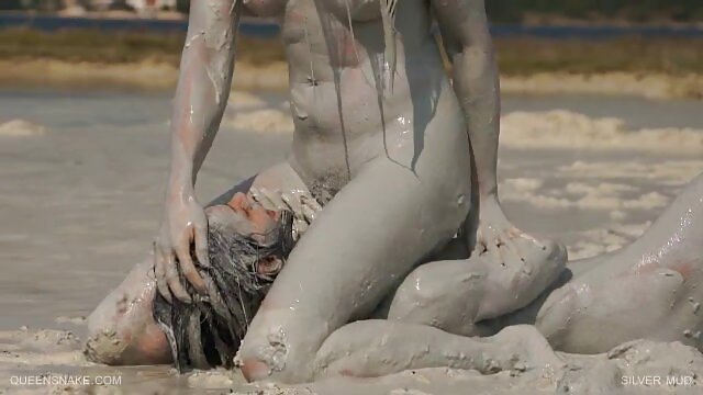 HD kvalitet :  Brineta i poslovni partner odmaraju se zbog seksualnog zadovoljstva Hot porn 