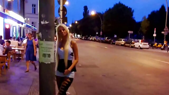 HD kvalitet :  Tamnokosa beba nabija njenu guzu od svog ljubavnika Hot porn 