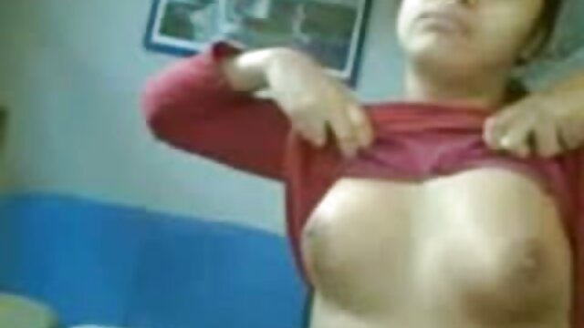 HD kvalitet :  Košarkaš gubi nevinost pod kontrolom tinejdžerske maćehe Hot porn 