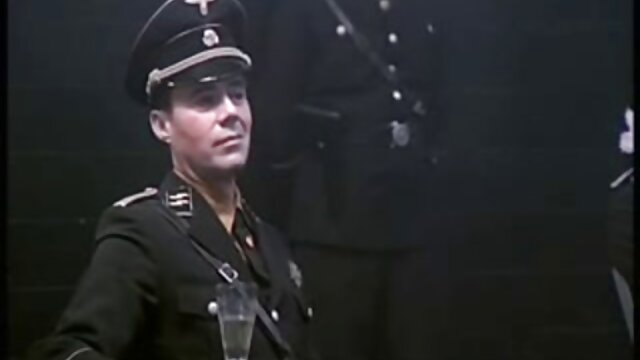 HD kvalitet :  Brinetu sa fakulteta babe u vrelom trojku Hot porn 
