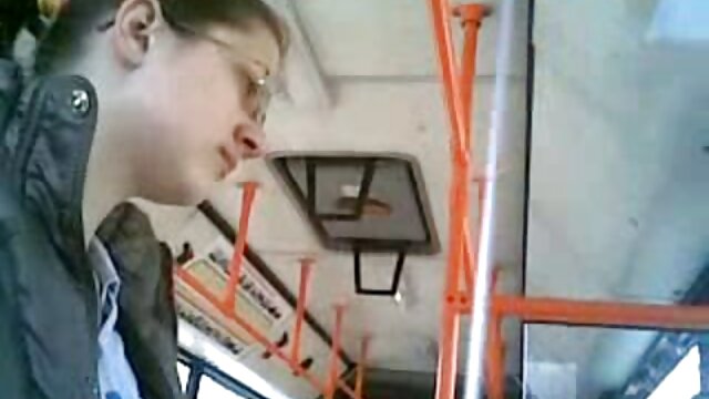 HD kvalitet :  Nakon što joj je pojebao macu, plavuša ga želi osjetiti u svom dupetu Hot porn 